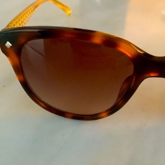 Cole Haan CH7043 Soft Tortoise Sunglasses with Case – Brown Lens, Gold Accents - Picture 6 of 11